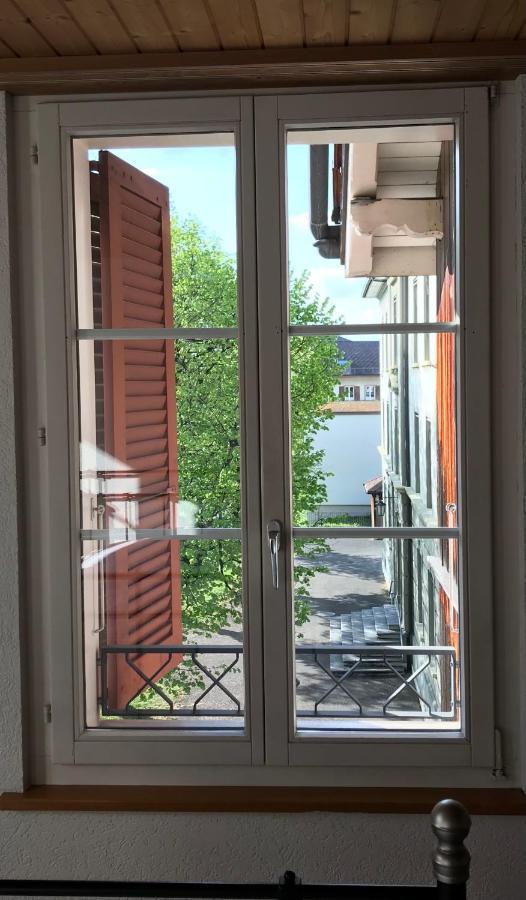 Simple Flat 72 M2 In The Centre Of Burgdorf With Private Parking Exterior foto